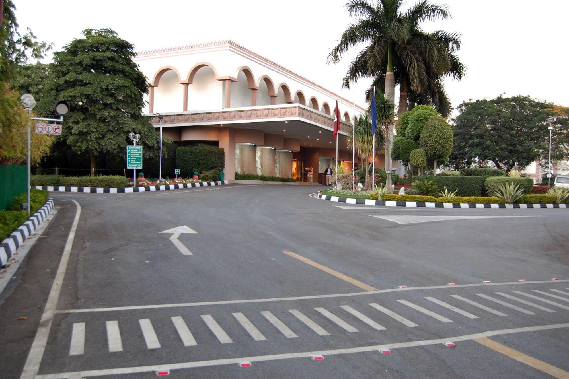 Welcomhotel By Itc Hotels, Rama International, Aurangabad エクステリア 写真
